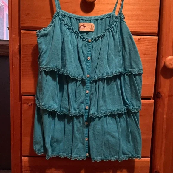 Hollister flowy tank - Picture 1 of 3